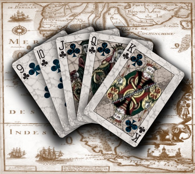 Voyager_Bicycle_Playing_Cards_Clubs