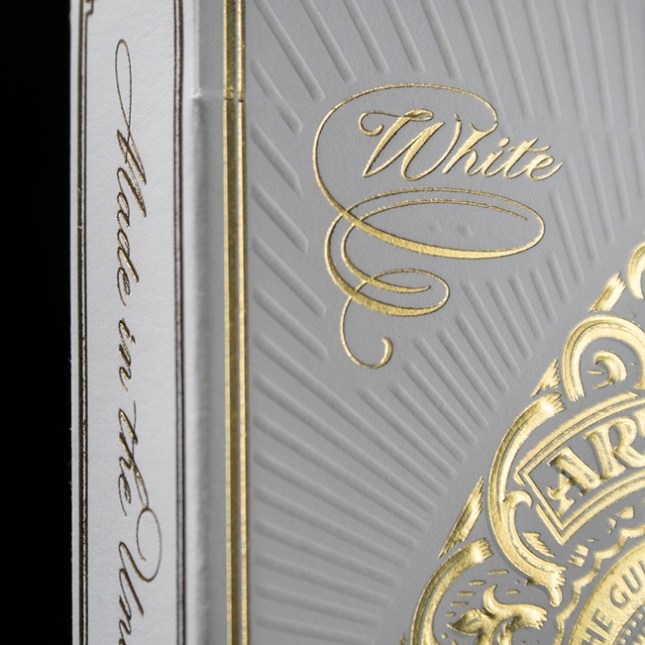 Artisan_Playing_Cards_White_Edition_2