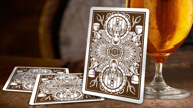 Bicycle_Amber_Stag_Playing_Cards_back